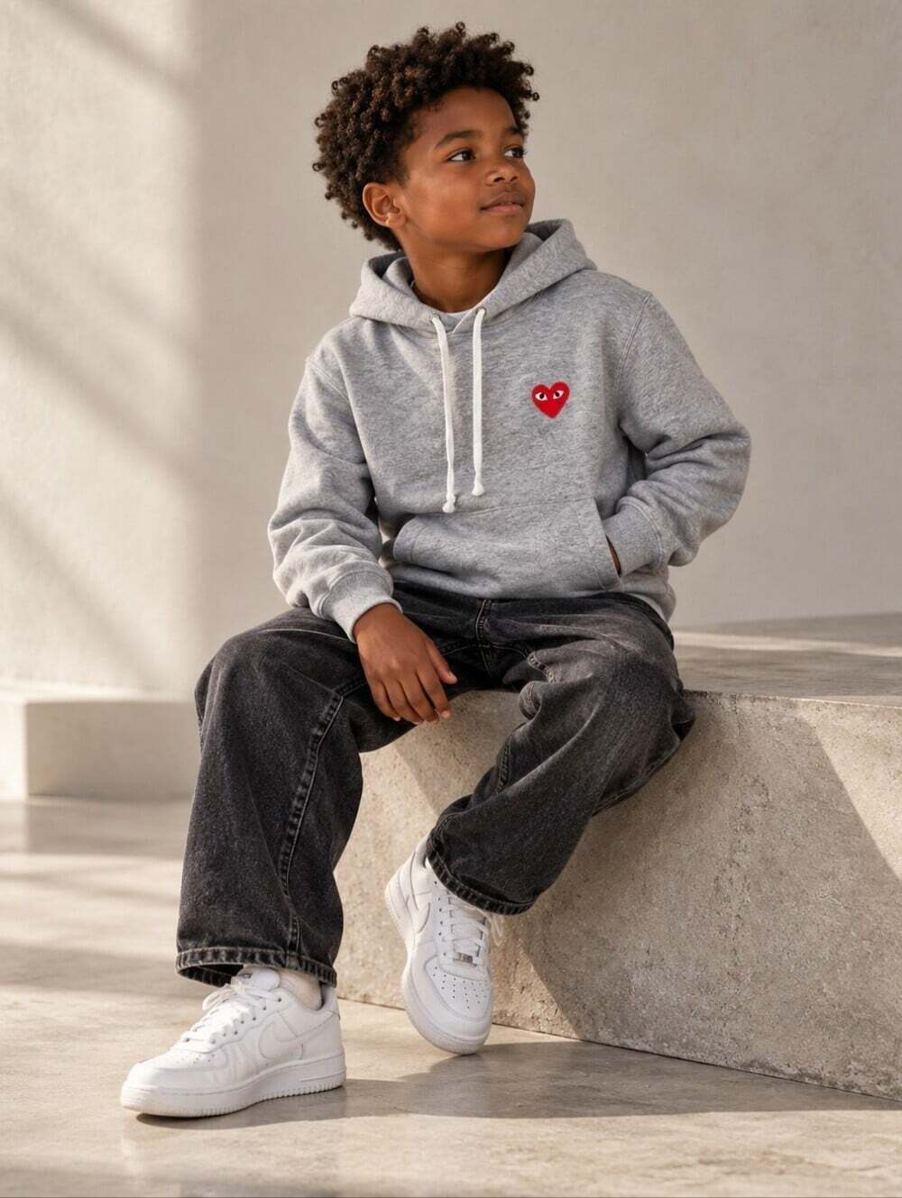 Comme des Garcons PLAY Grey Hoodie Red Heart Logo Made in Japan Size L (12 - 14)